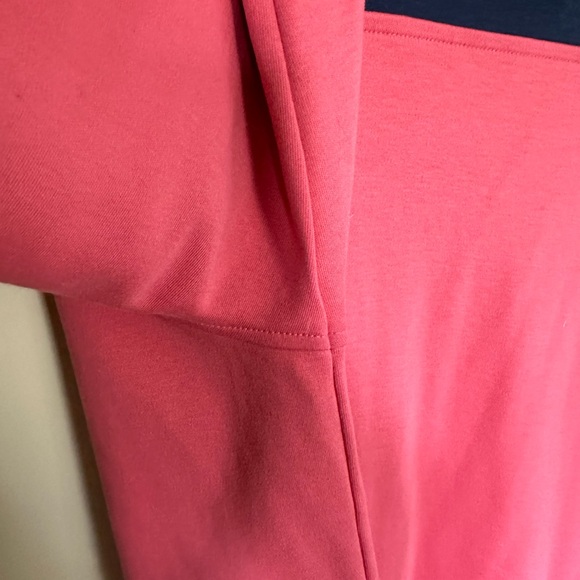 Vineyard Vines Pullover, size m - Picture 4 of 5